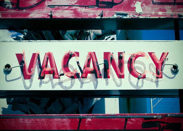 A neon sign reading "Vacancy" in capital letters.https://www.flickr.com/photos/laurenprofeta/5097380126/in/photolist-8Lrpwf-4xU5NQ-efqavK-bGRjKH-9zp4r9-7STqbm-8nwj2a-99UV3B-i9iEN7-6dHfiP-fyQKPK-PKXPCX-oEDvPk-baVPrZ-7XcErJ-4s7tj5-cCkJxo-kVxaG-cNZx15-Ly8Tj-8dqxxR-4mLmJS-bzQc3J-AtPFq-yUrYU-tZM6D-9Wh7M-8dqkPx-5QbpJ9-7MSQk3-z2zc8-4RqMqz-8dqjcD-AeMGrE-9vdtxw-7KN4Y7-8dqyKK-8dtCtd-z2ADA-6Yp8Nd-fEsd3-e1M8YX-rkgkKf-z2Gmf-4wP7wC-cbM7F9-BmUs8-z2Bpy-5gRdJt-z2Gbh